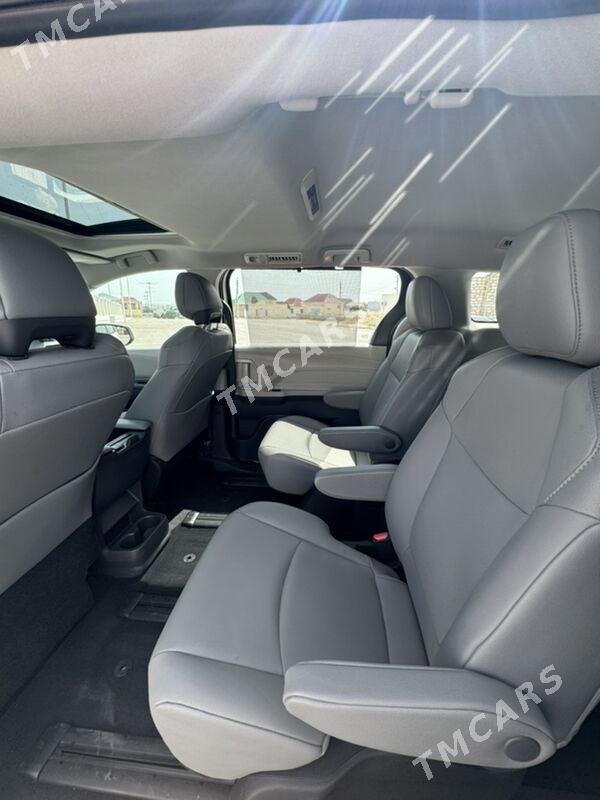 Toyota Sienna 2023 - 490 000 TMT - Балканабат - img 6