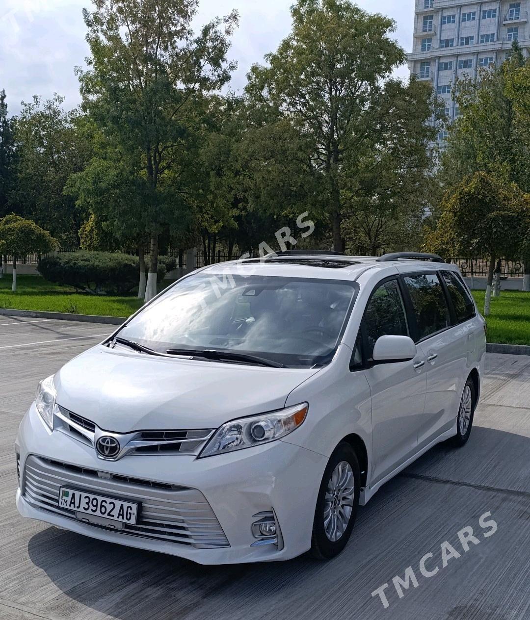 Toyota Sienna 2018 - 470 000 TMT - Чоганлы - img 3