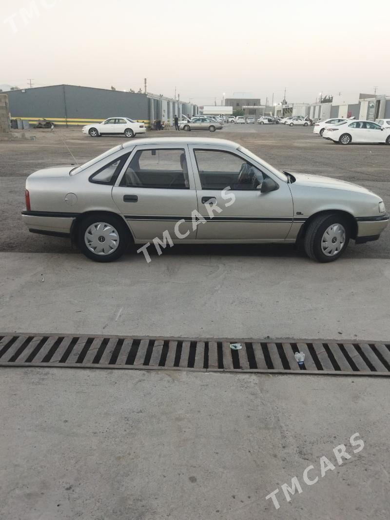 Opel Vectra 1990 - 32 000 TMT - Mary - img 7