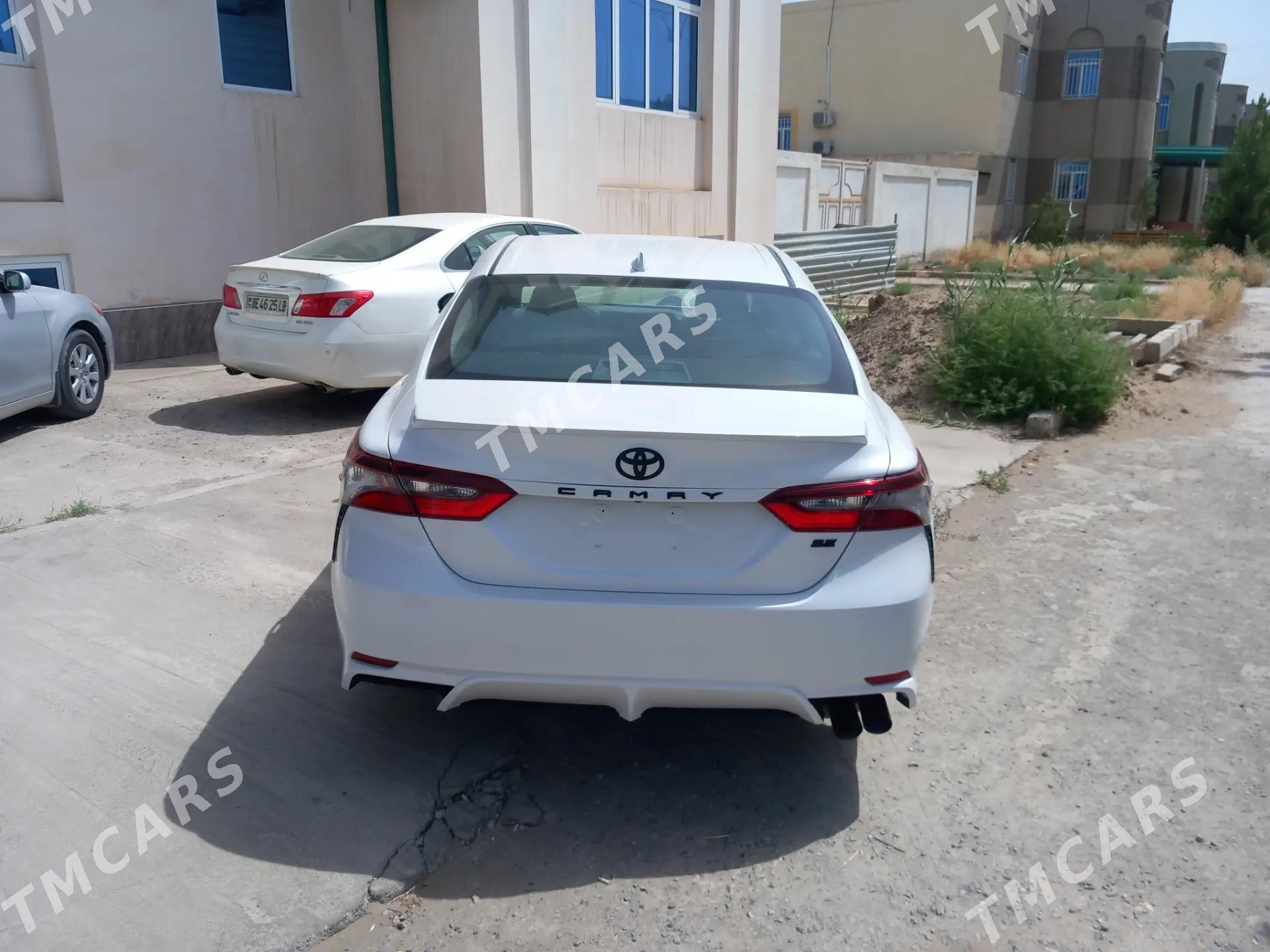 Toyota Camry 2021 - 260 000 TMT - Ашхабад - img 2