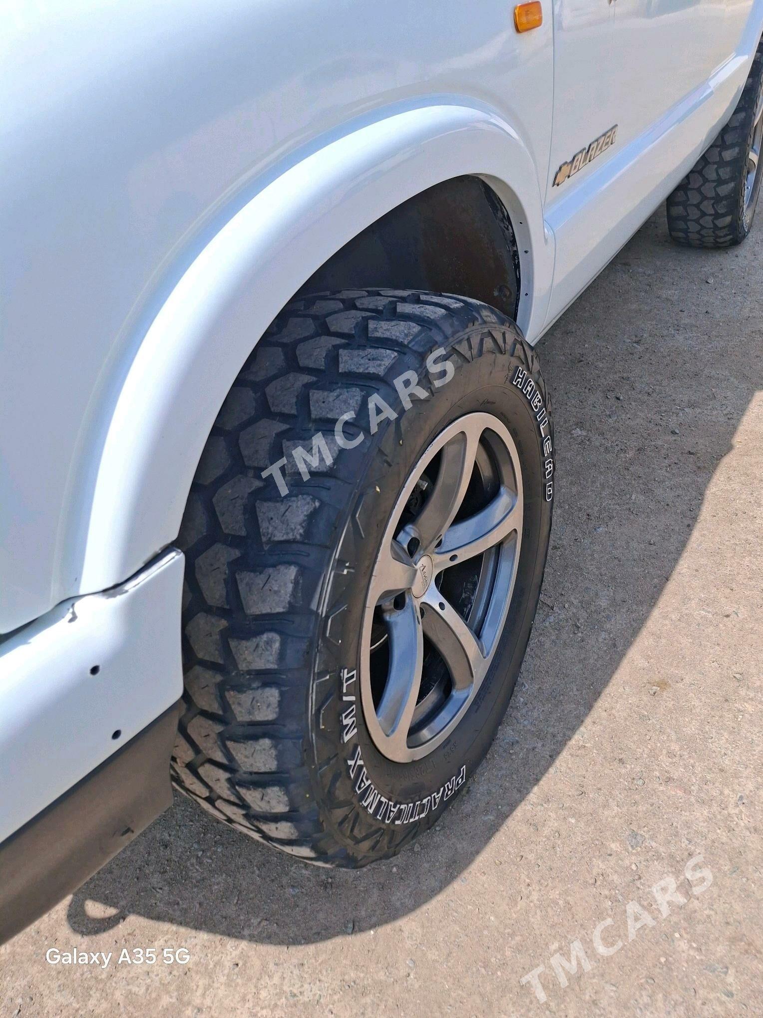 Chevrolet Blazer 1996 - 50 000 TMT - Дашогуз - img 10