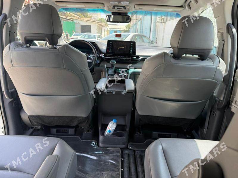 Toyota Sienna 2022 - 475 000 TMT - Aşgabat - img 4