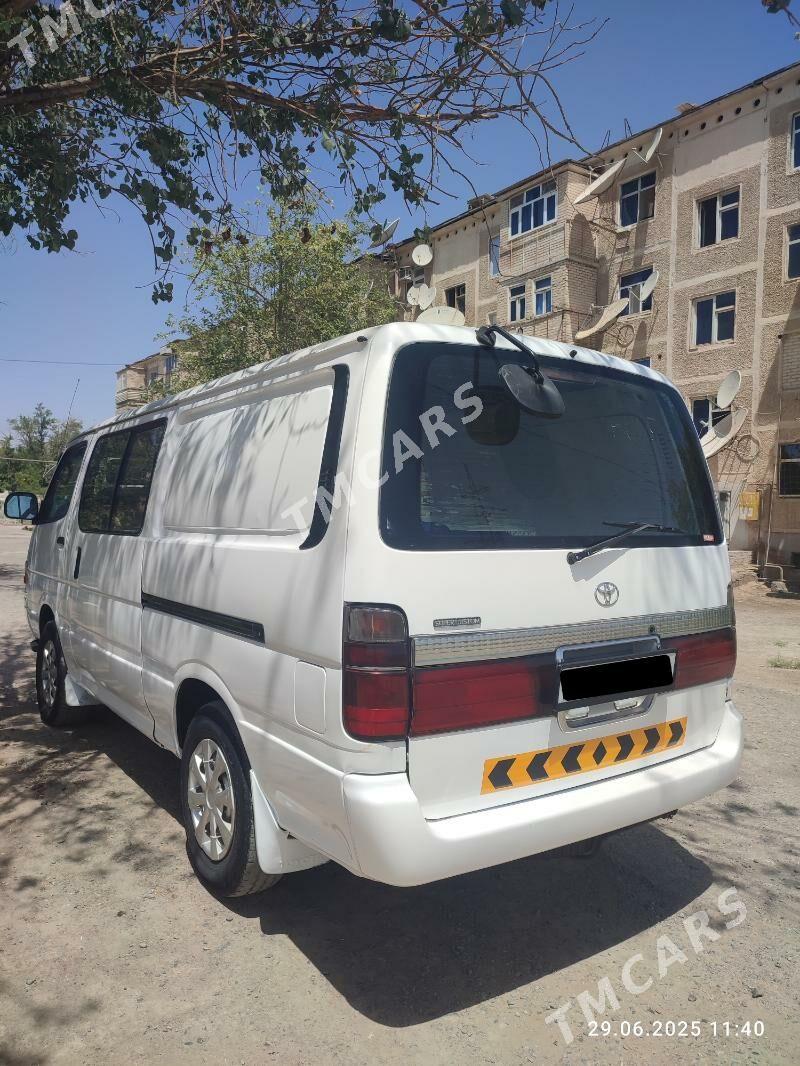 Toyota Hiace 2002 - 120 000 TMT - Мары - img 6