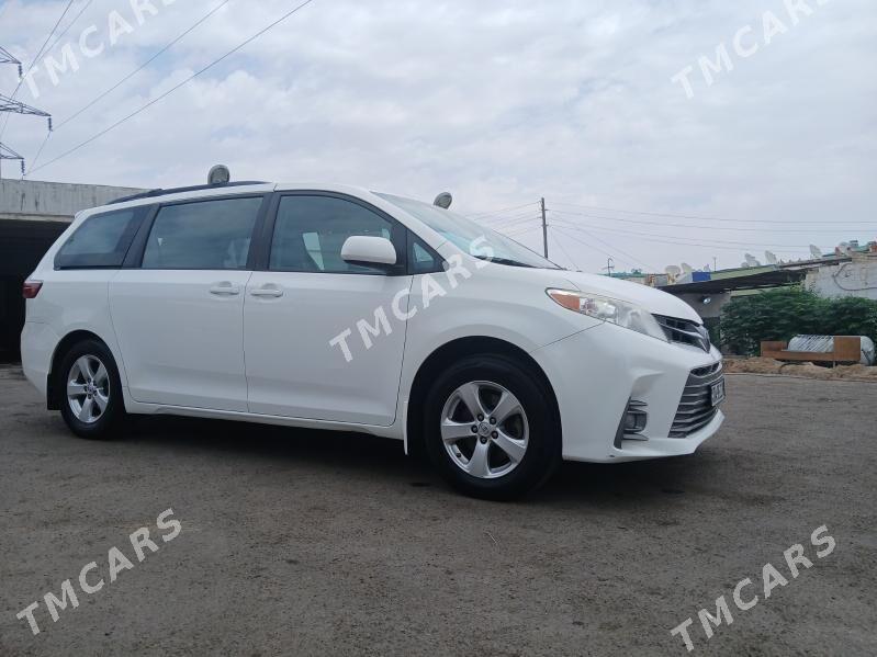 Toyota Sienna 2016 - 340 000 TMT - Türkmenbaşy - img 2