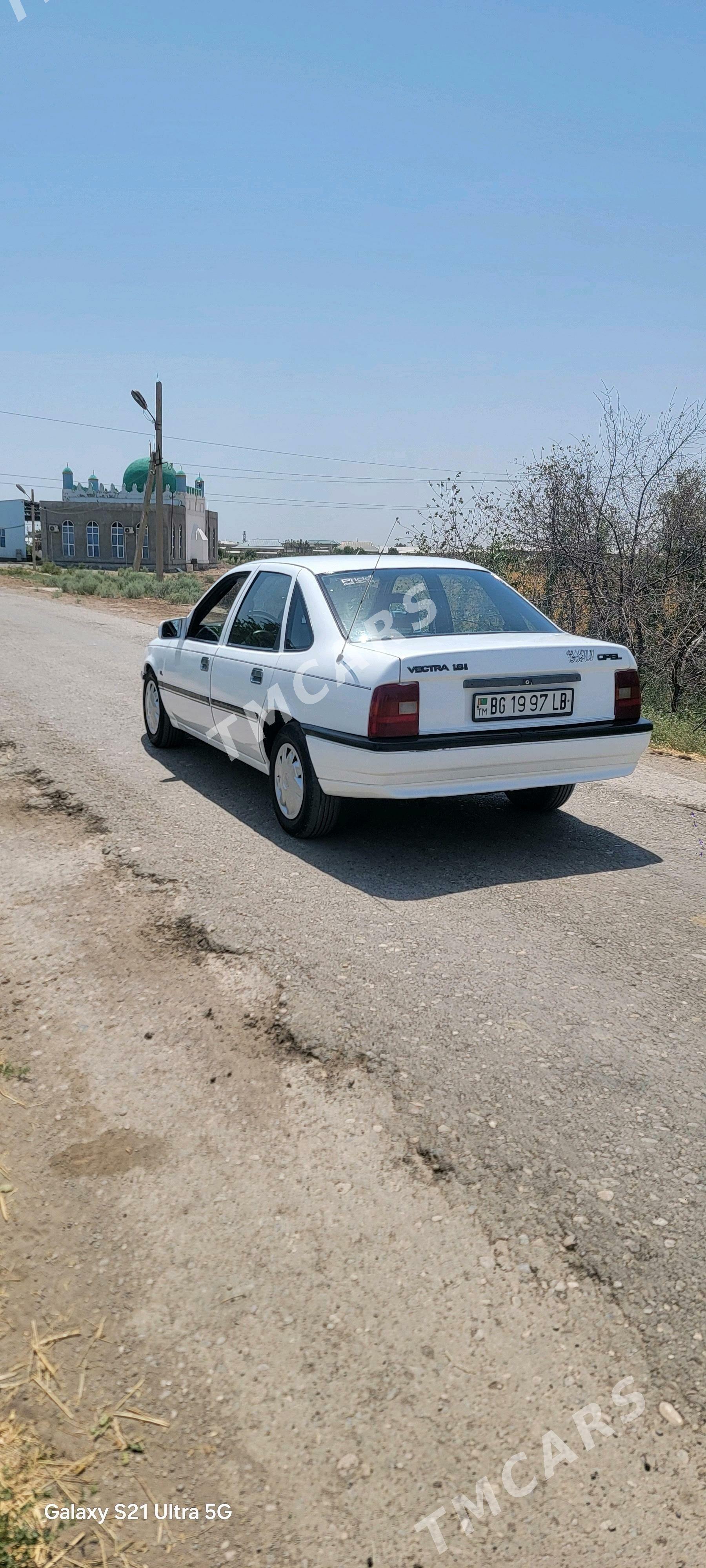 Opel Vectra 1992 - 30 000 TMT - Сакар - img 4