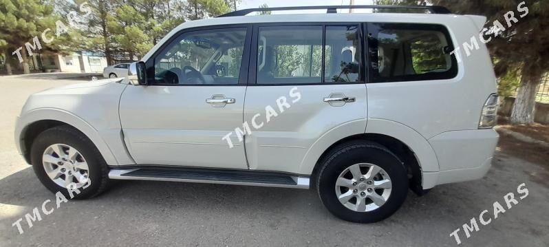Mitsubishi Pajero 2013 - 265 000 TMT - Garadamak Şor - img 8