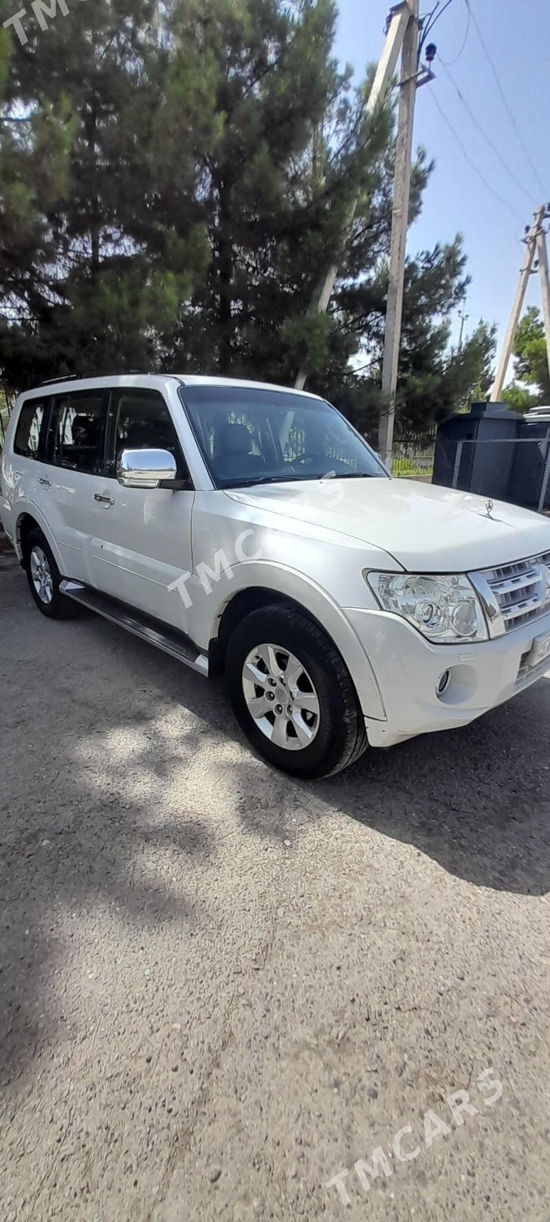 Mitsubishi Pajero 2013 - 265 000 TMT - Garadamak Şor - img 9