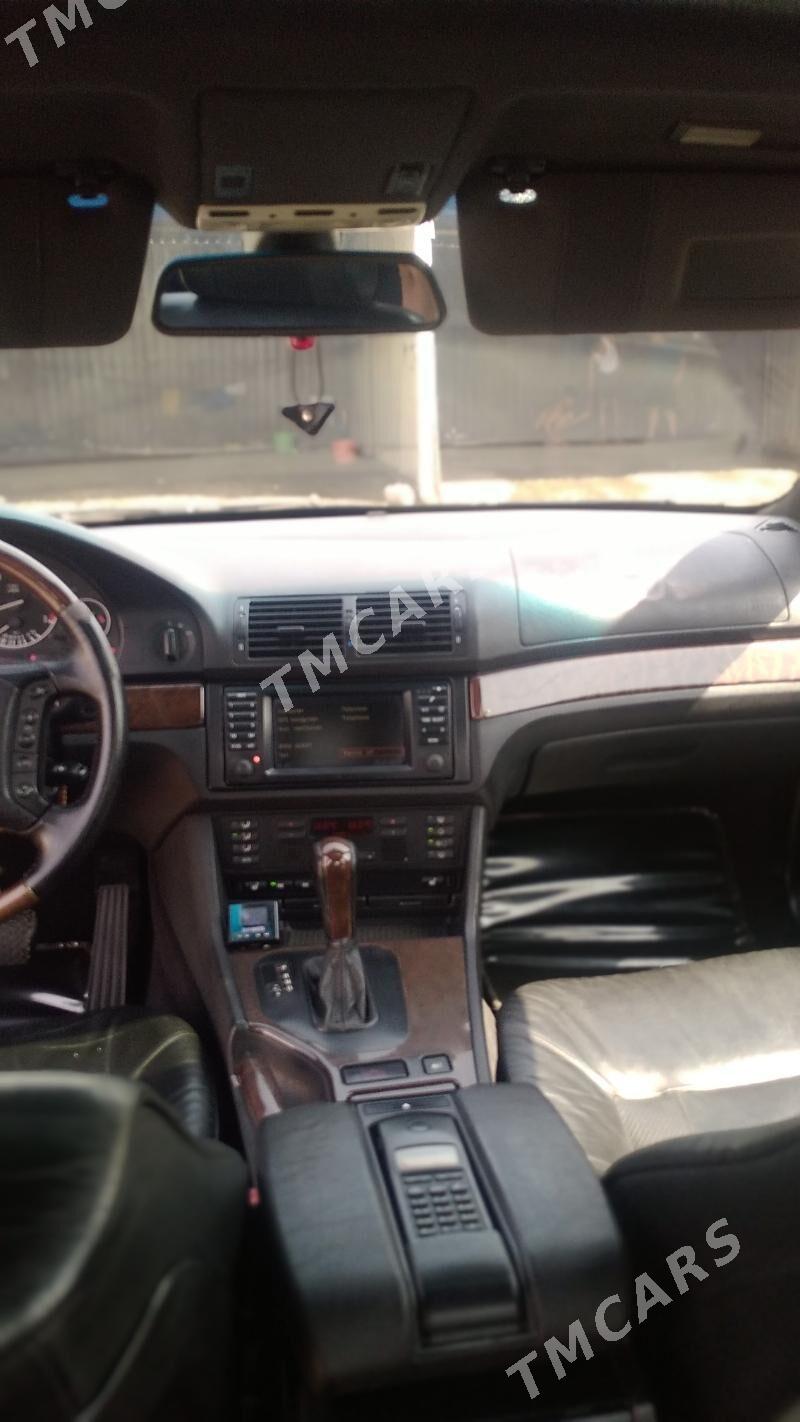 BMW E39 2002 - 120 000 TMT - Türkmenbaşy - img 1