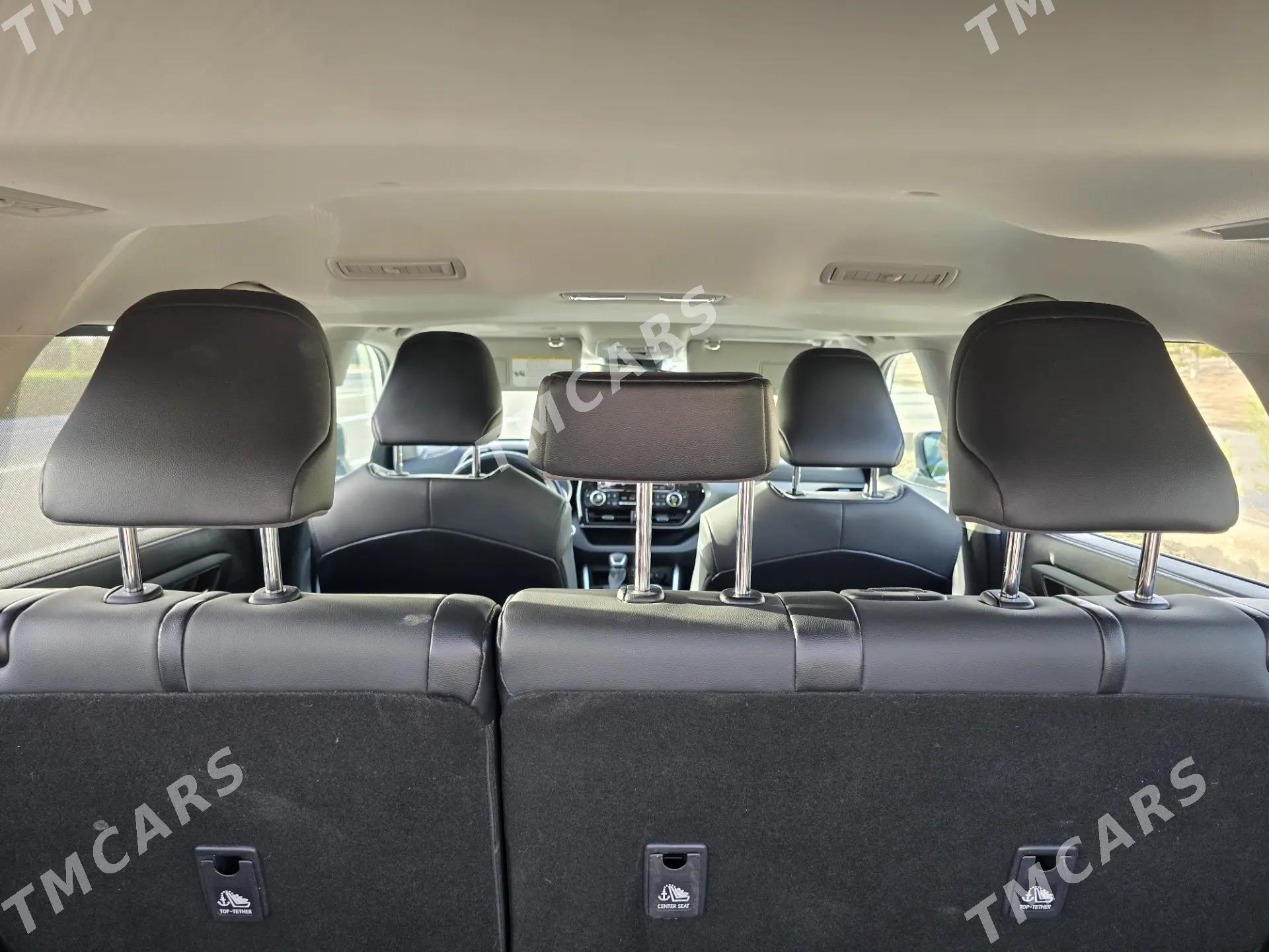 Toyota Highlander 2021 - 540 000 TMT - Aşgabat - img 7