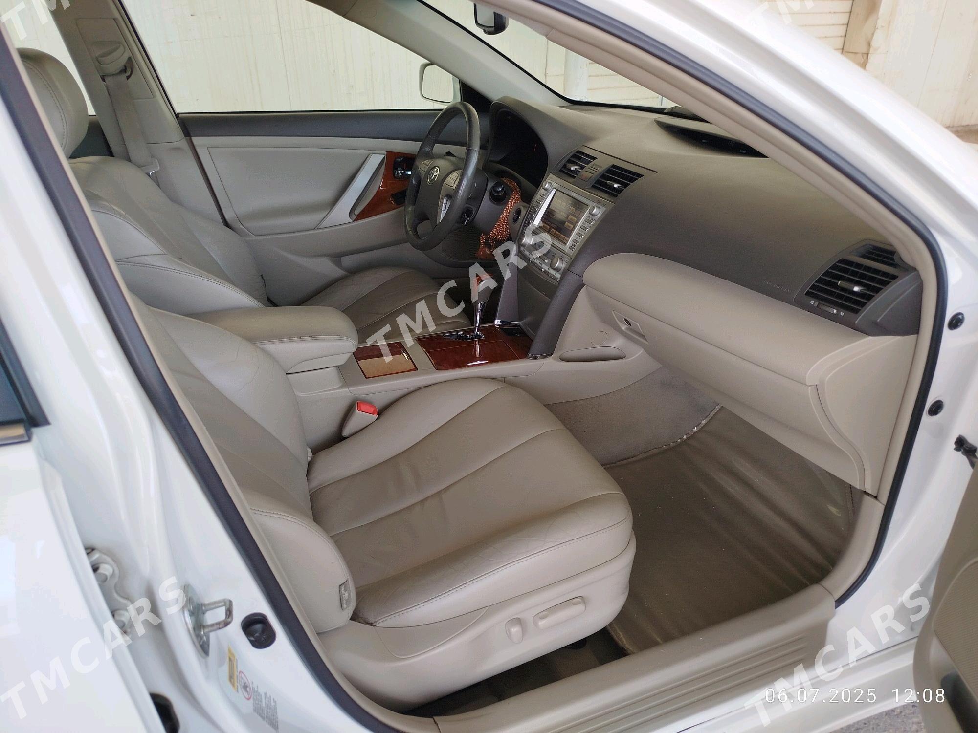 Toyota Camry 2010 - 215 000 TMT - Mary - img 1