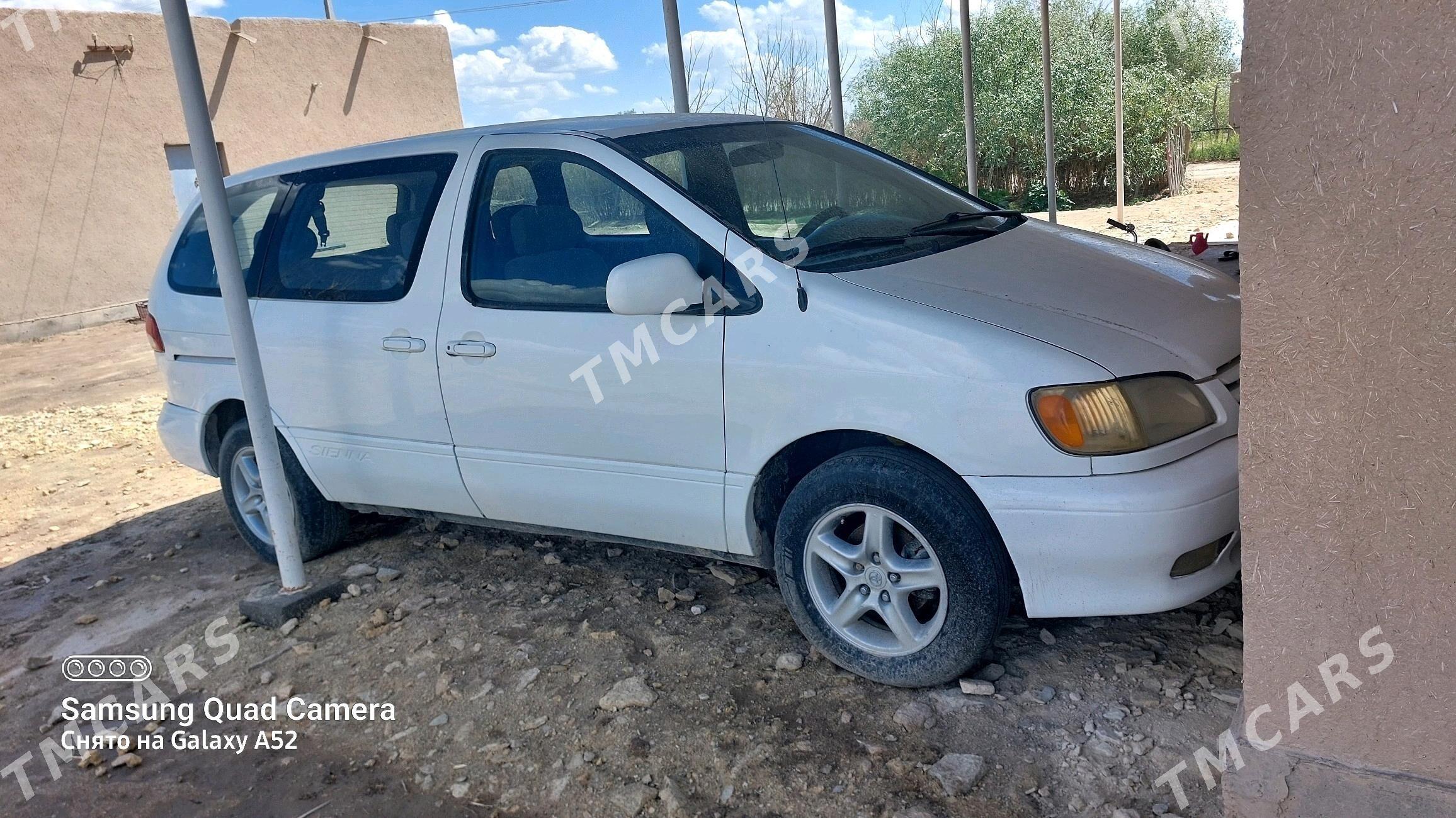 Toyota Sienna 2001 - 120 000 TMT - Türkmenbaşy etr. - img 3
