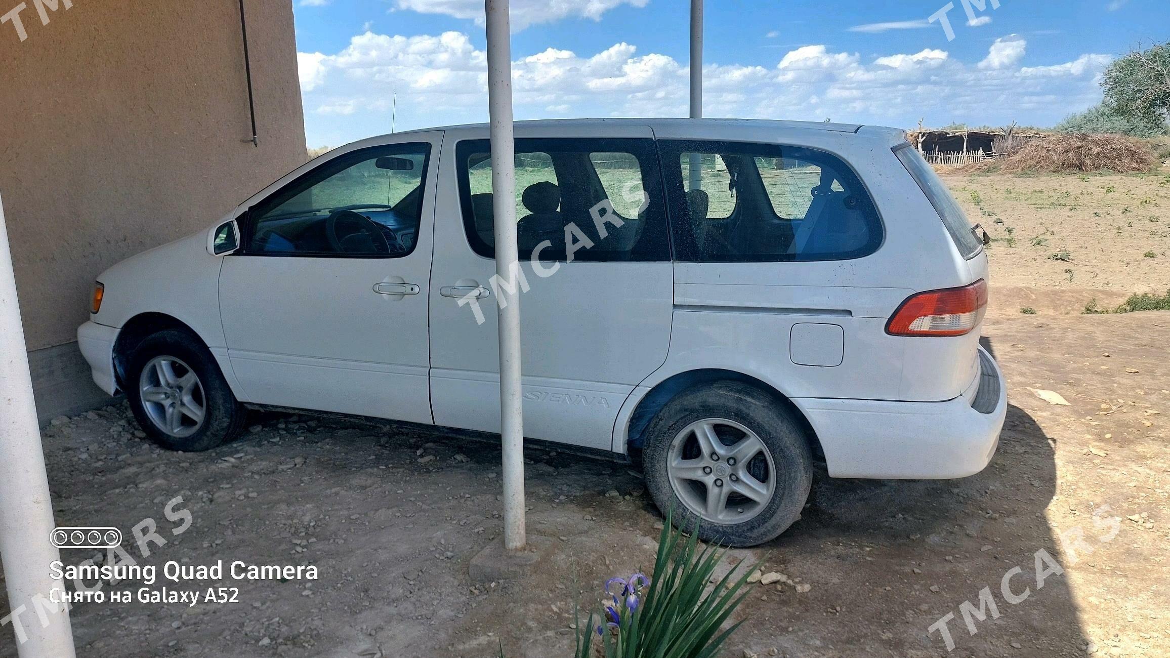 Toyota Sienna 2001 - 120 000 TMT - Türkmenbaşy etr. - img 4