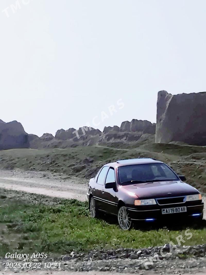 Opel Vectra 1992 - 44 000 TMT - Kaka - img 1