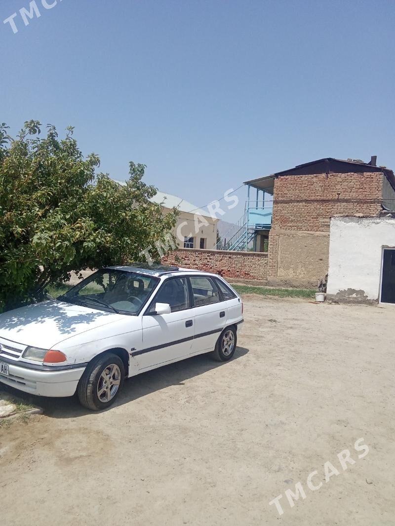Opel Astra 1992 - 27 000 TMT - Bäherden - img 4