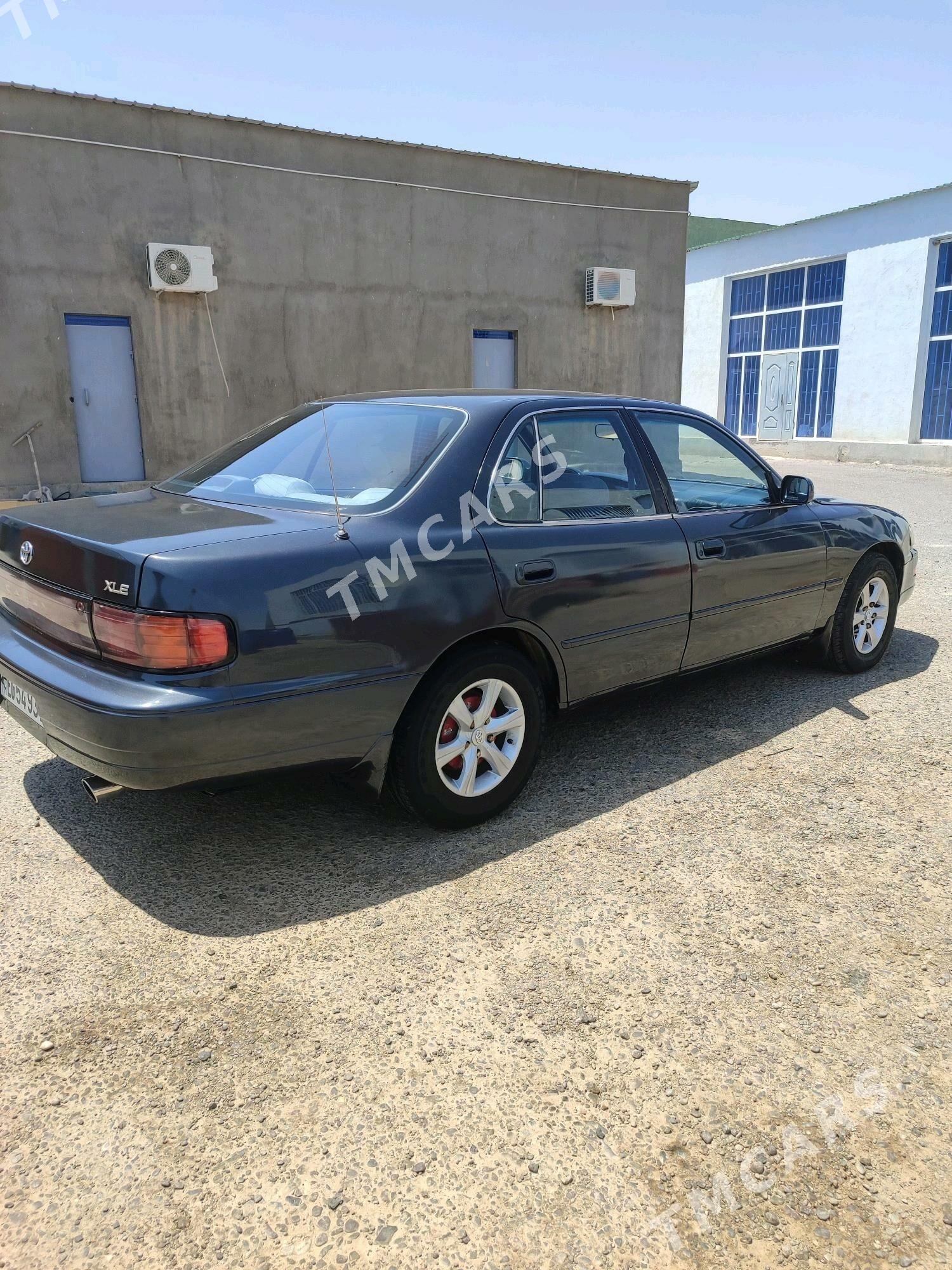 Toyota Camry 1993 - 85 000 TMT - Baýramaly - img 4