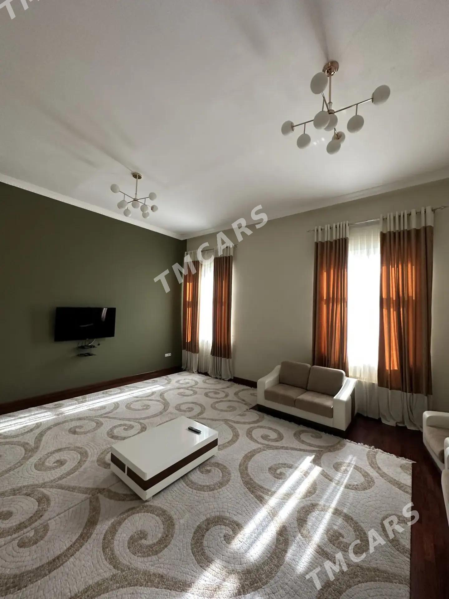 Элитка Московская 3 ком 8 эт - Moskowskiý köç. (10 ýyl abadançylyk şaýoly) - img 1