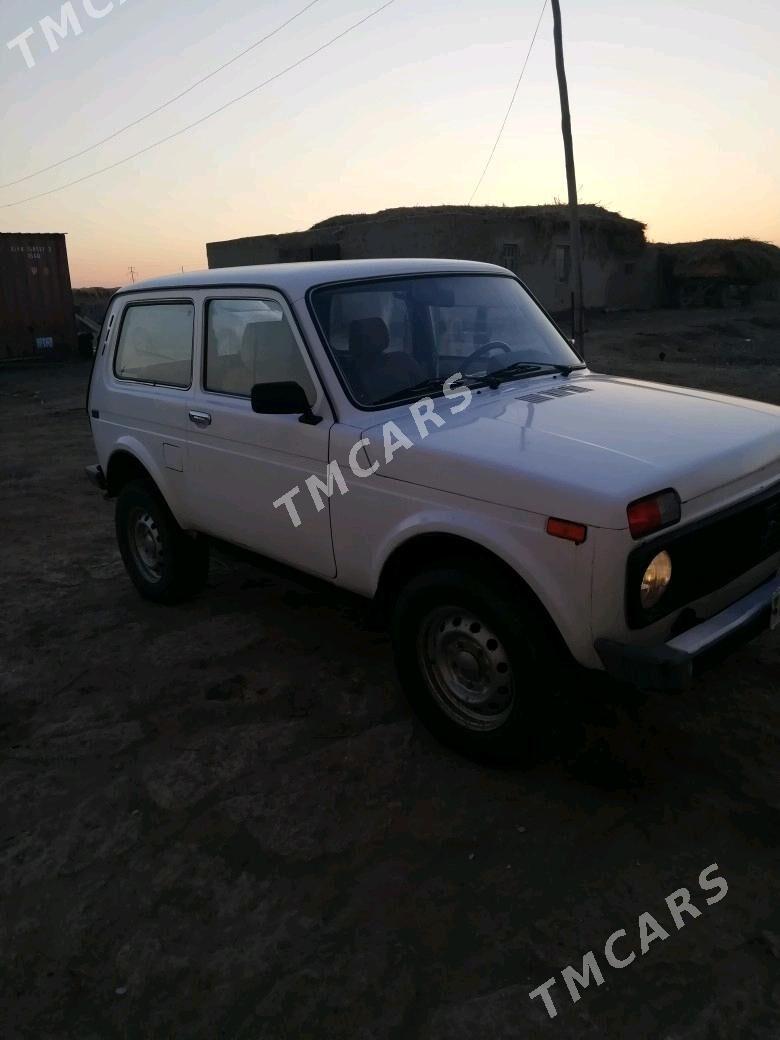 Lada Niva 2010 - 60 000 TMT - Türkmenbaşy etr. - img 4