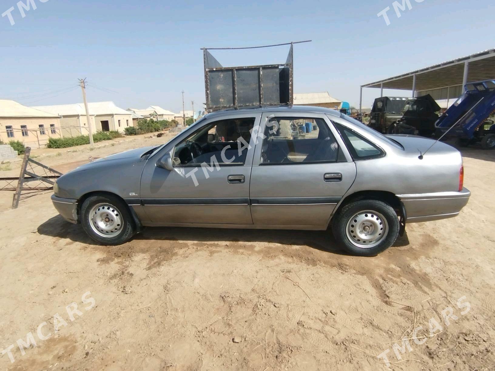 Opel Vectra 1988 - 27 000 TMT - Сакарчага - img 2