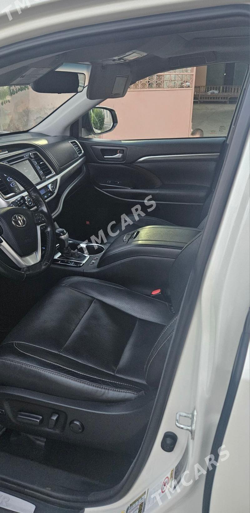 Toyota Highlander 2018 - 450 000 TMT - Aşgabat - img 2