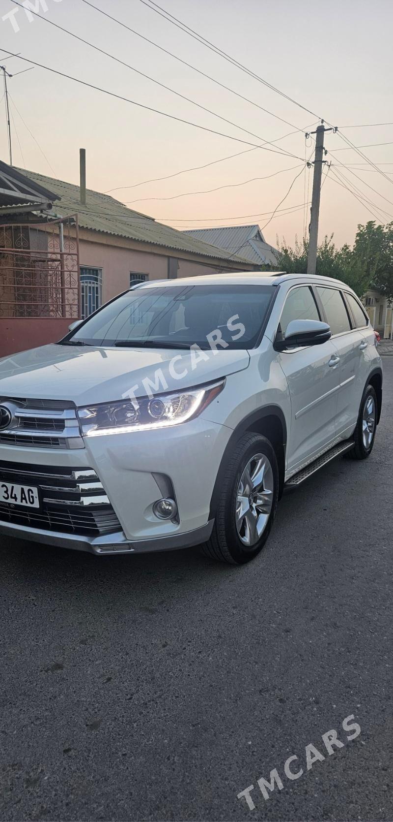 Toyota Highlander 2018 - 450 000 TMT - Aşgabat - img 3