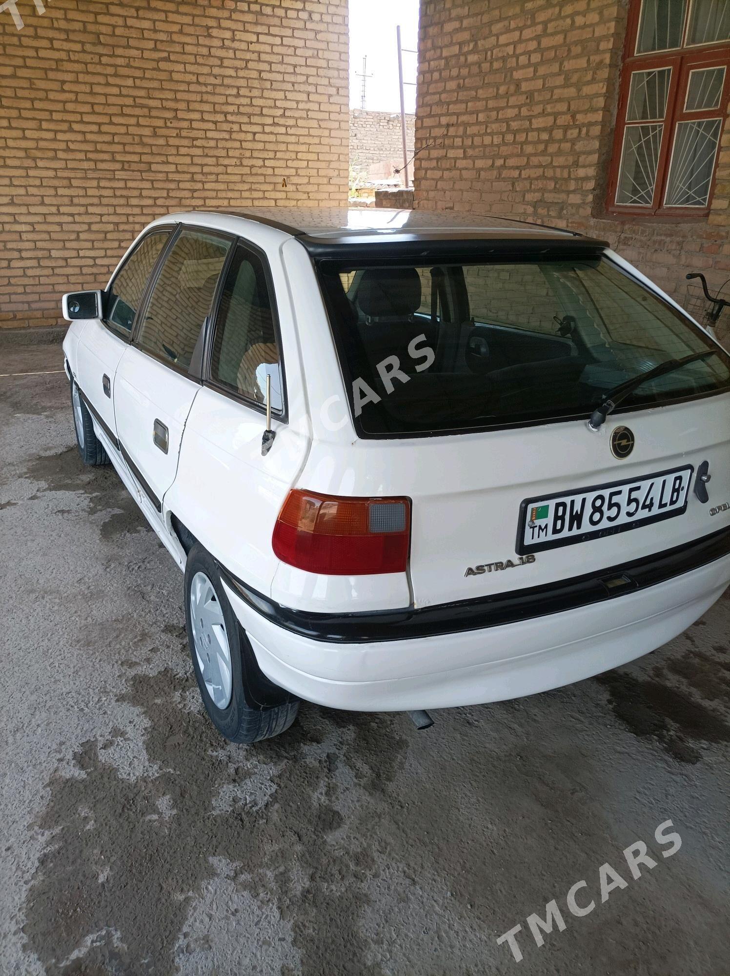 Opel Astra 1993 - 35 000 TMT - Чарджоу - img 8