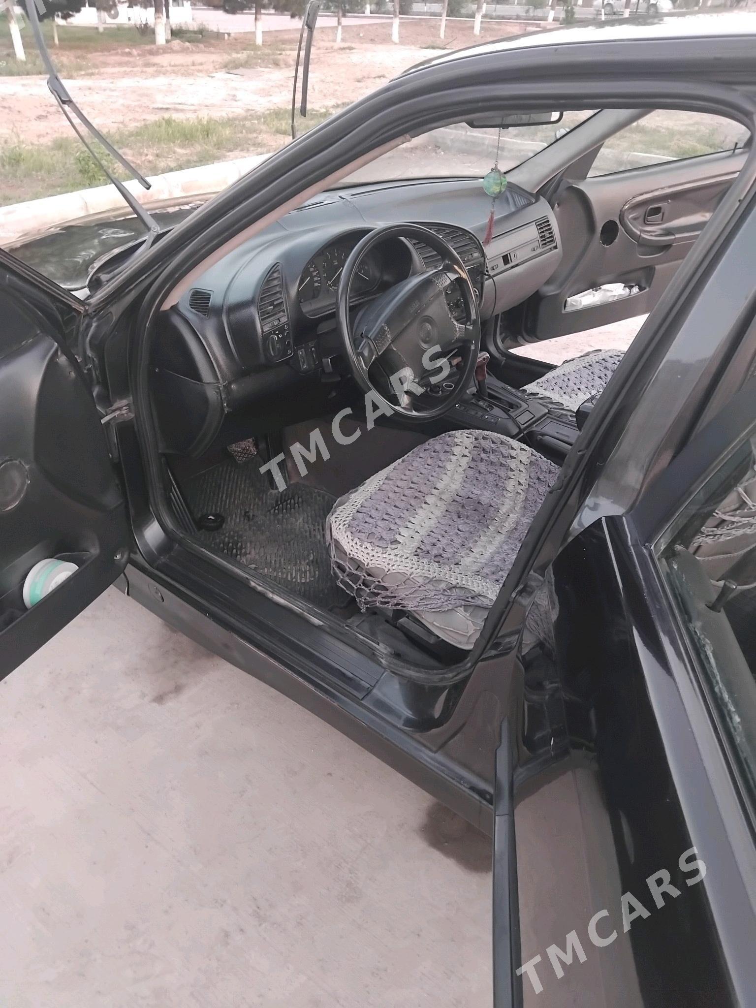 BMW 320 1992 - 28 000 TMT - Сакарчага - img 2