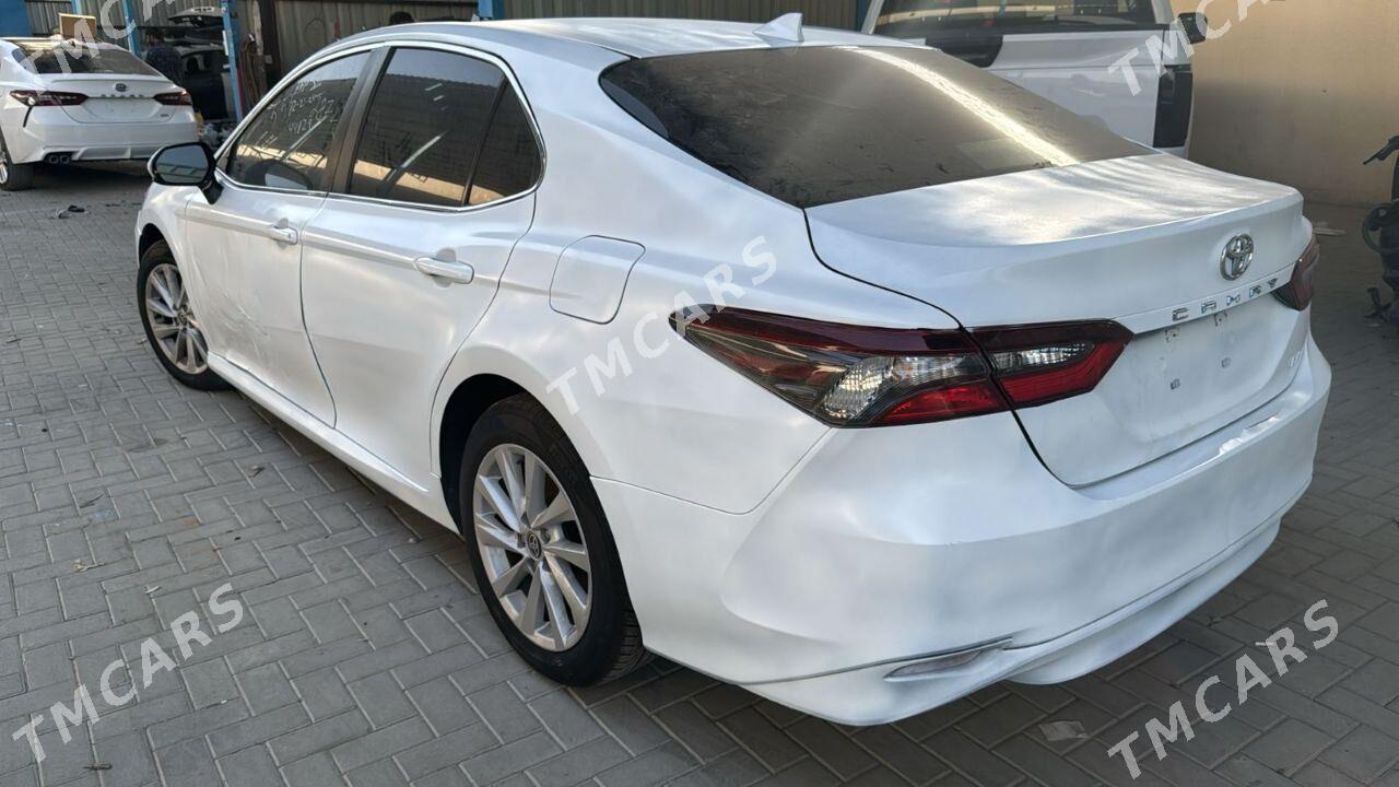 Toyota Camry 2022 - 265 000 TMT - 4 мкр - img 1