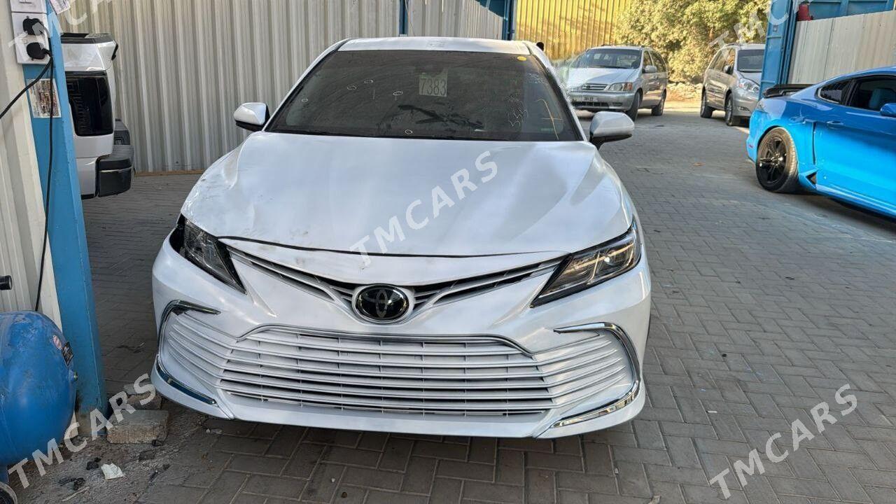 Toyota Camry 2022 - 265 000 TMT - 4 мкр - img 2