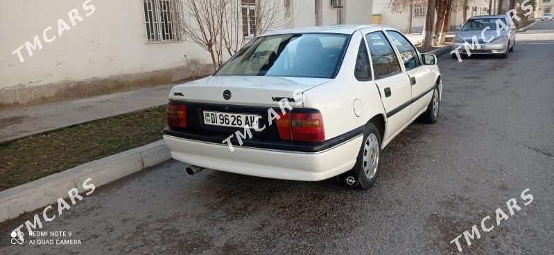 Opel Vectra 1992 - 40 000 TMT - 30 mkr - img 1
