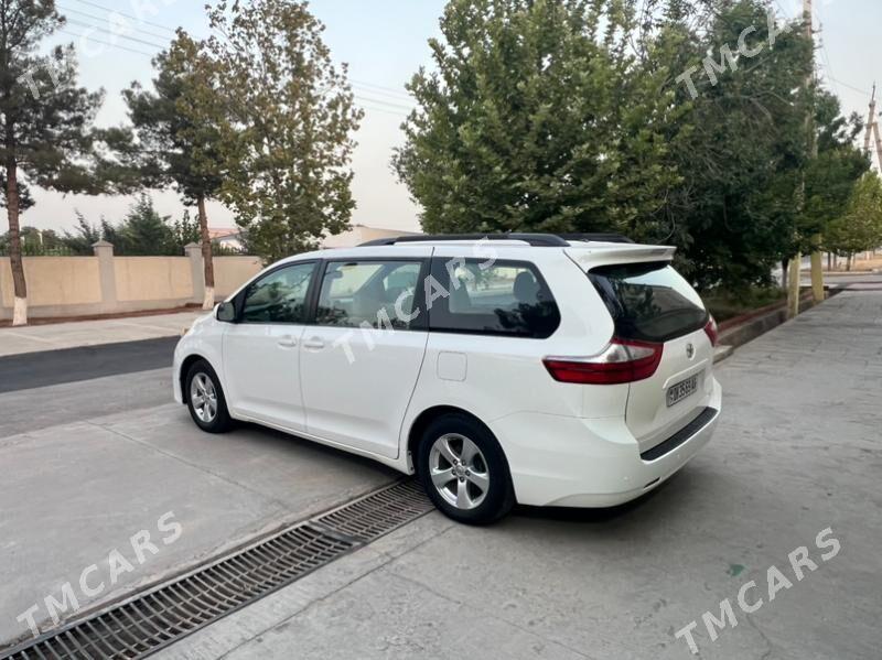 Toyota Sienna 2017 - 360 000 TMT - Aşgabat - img 2