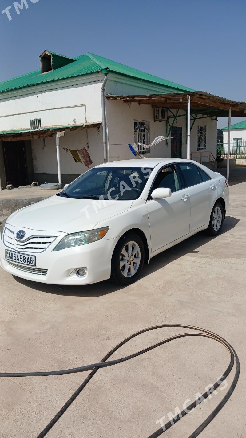 Toyota Camry 2010 - 180 000 TMT - Гёкдепе - img 1