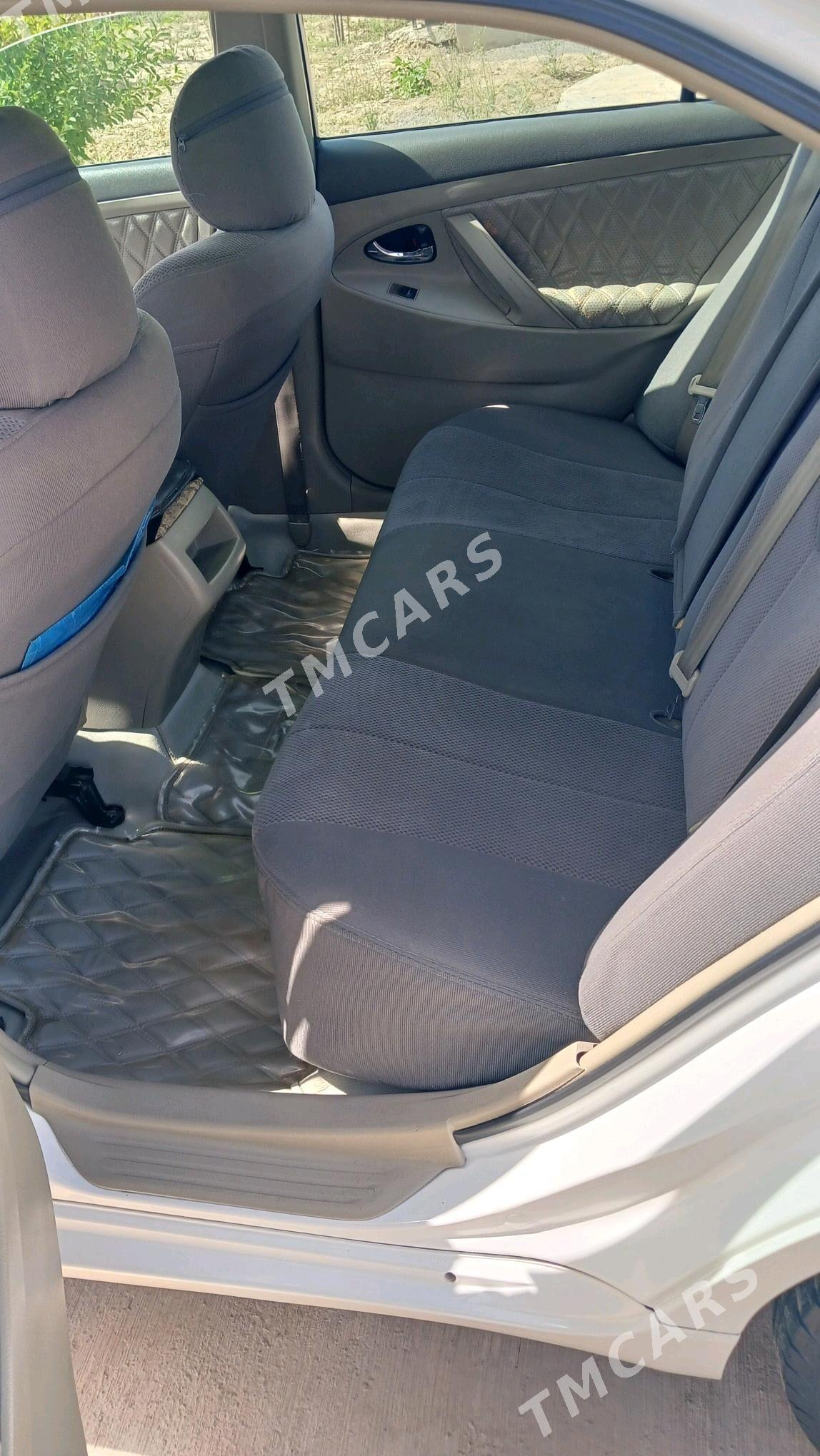 Toyota Camry 2010 - 180 000 TMT - Гёкдепе - img 9