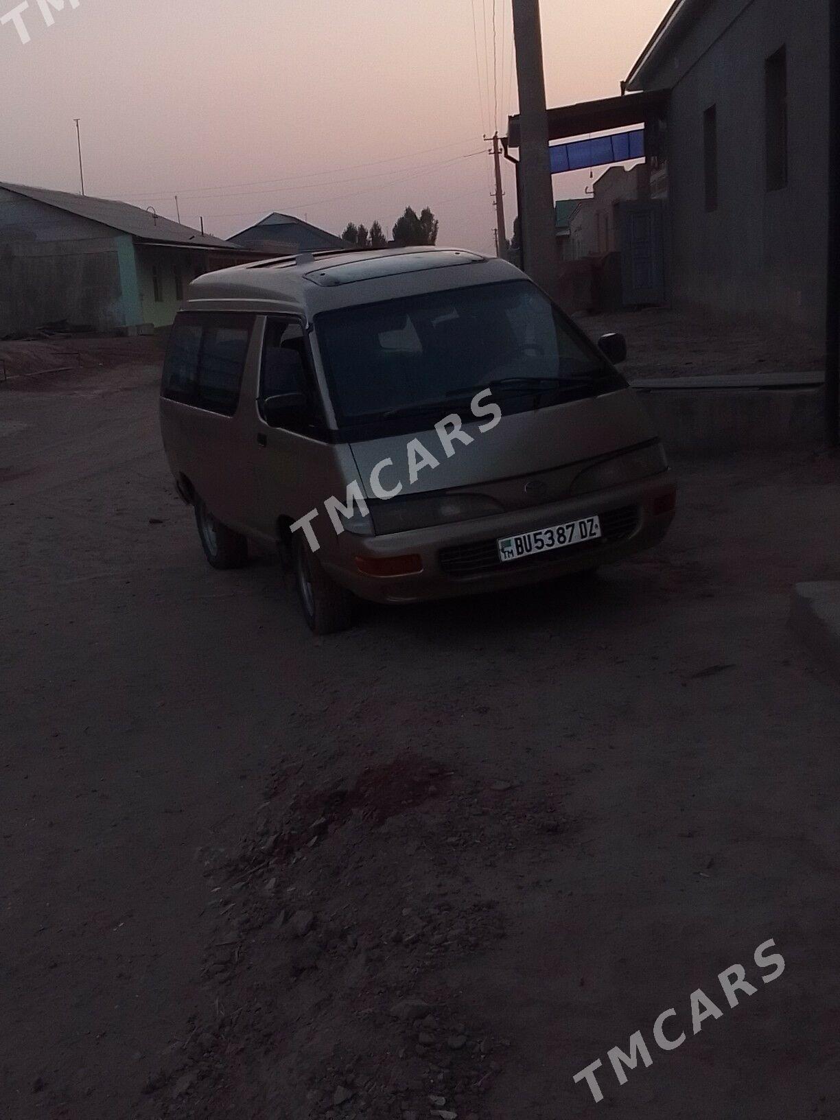 Toyota Town Ace 1995 - 30 000 TMT - Гурбансолтан Едже - img 4