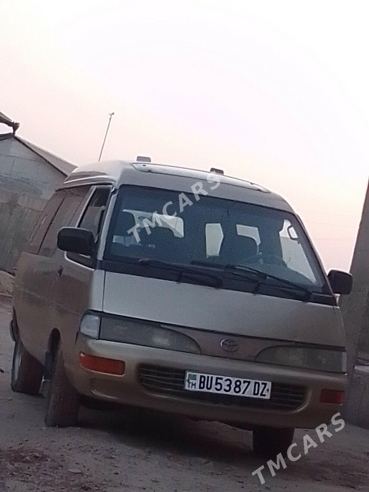 Toyota Town Ace 1995 - 30 000 TMT - Гурбансолтан Едже - img 1