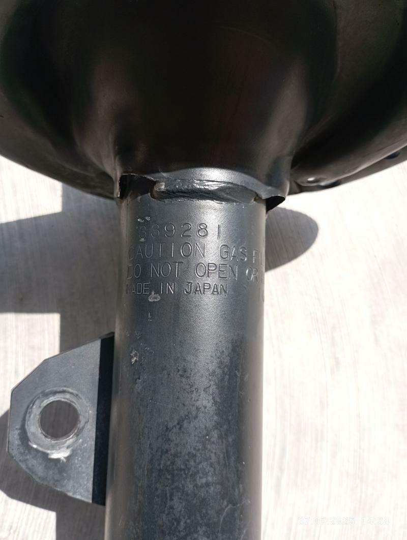 RX leksus kayaba amartizator 400 TMT - Дянев - img 2