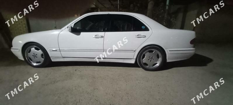 Mercedes-Benz E320 2001 - 110 000 TMT - Mary - img 8