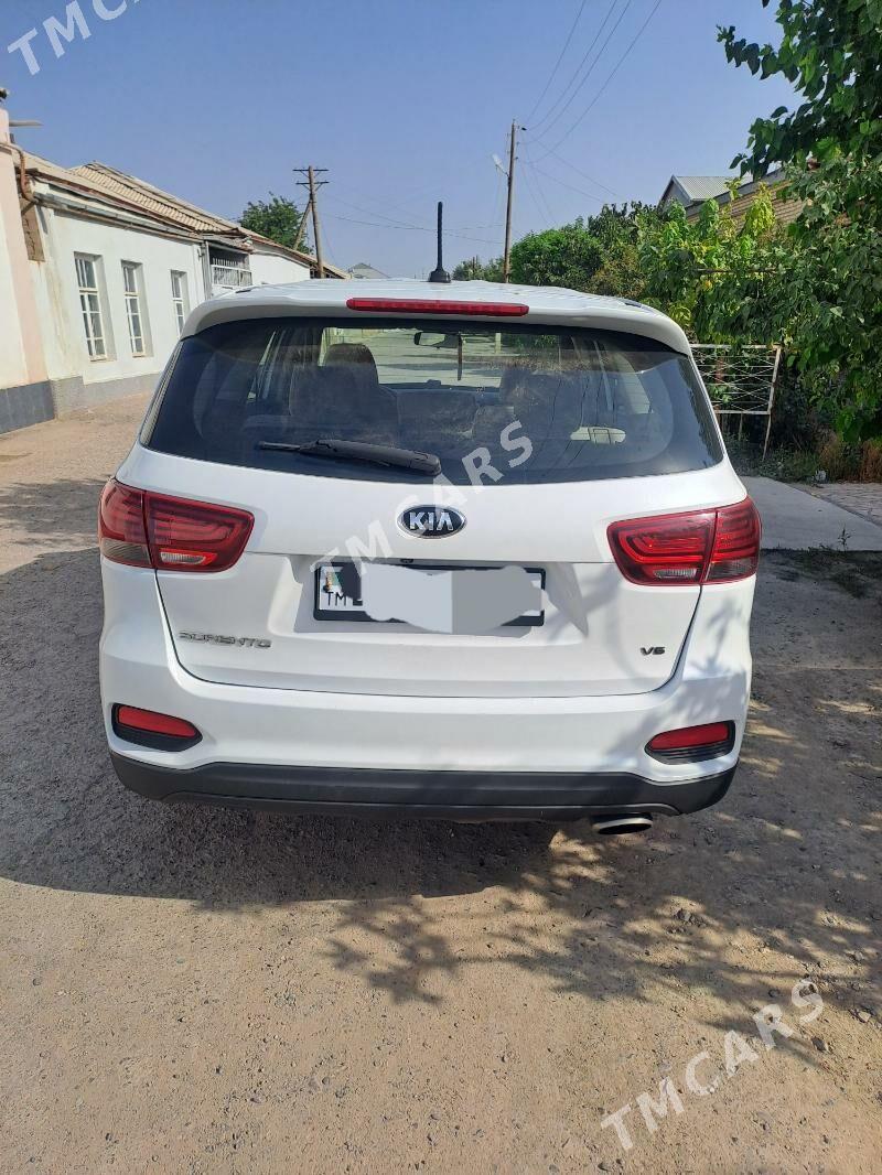 Kia Sorento 2019 - 300 000 TMT - Ёлётен - img 4