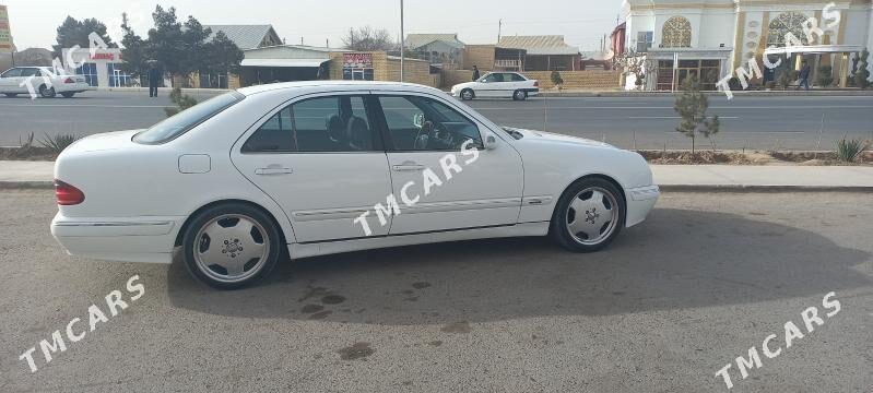 Mercedes-Benz E320 2001 - 110 000 TMT - Mary - img 7