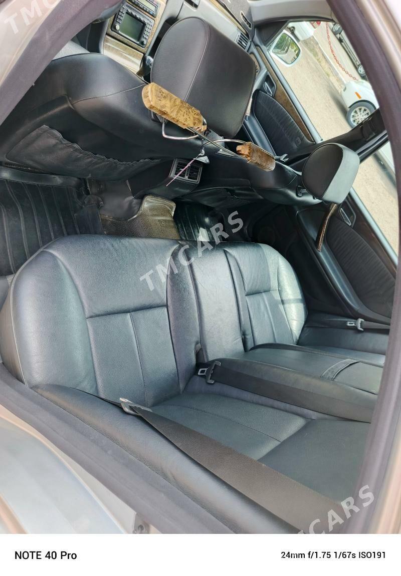Mercedes-Benz E320 2000 - 120 000 TMT - Балканабат - img 4