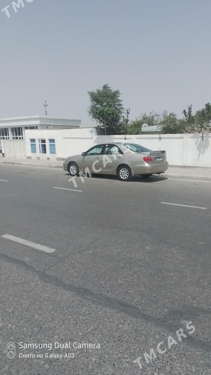 Toyota Camry 2002 - 155 000 TMT - Çärjew - img 3