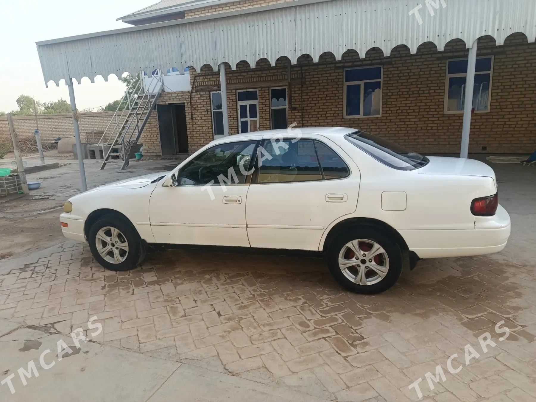 Toyota Camry 1993 - 70 000 TMT - Türkmengala - img 5