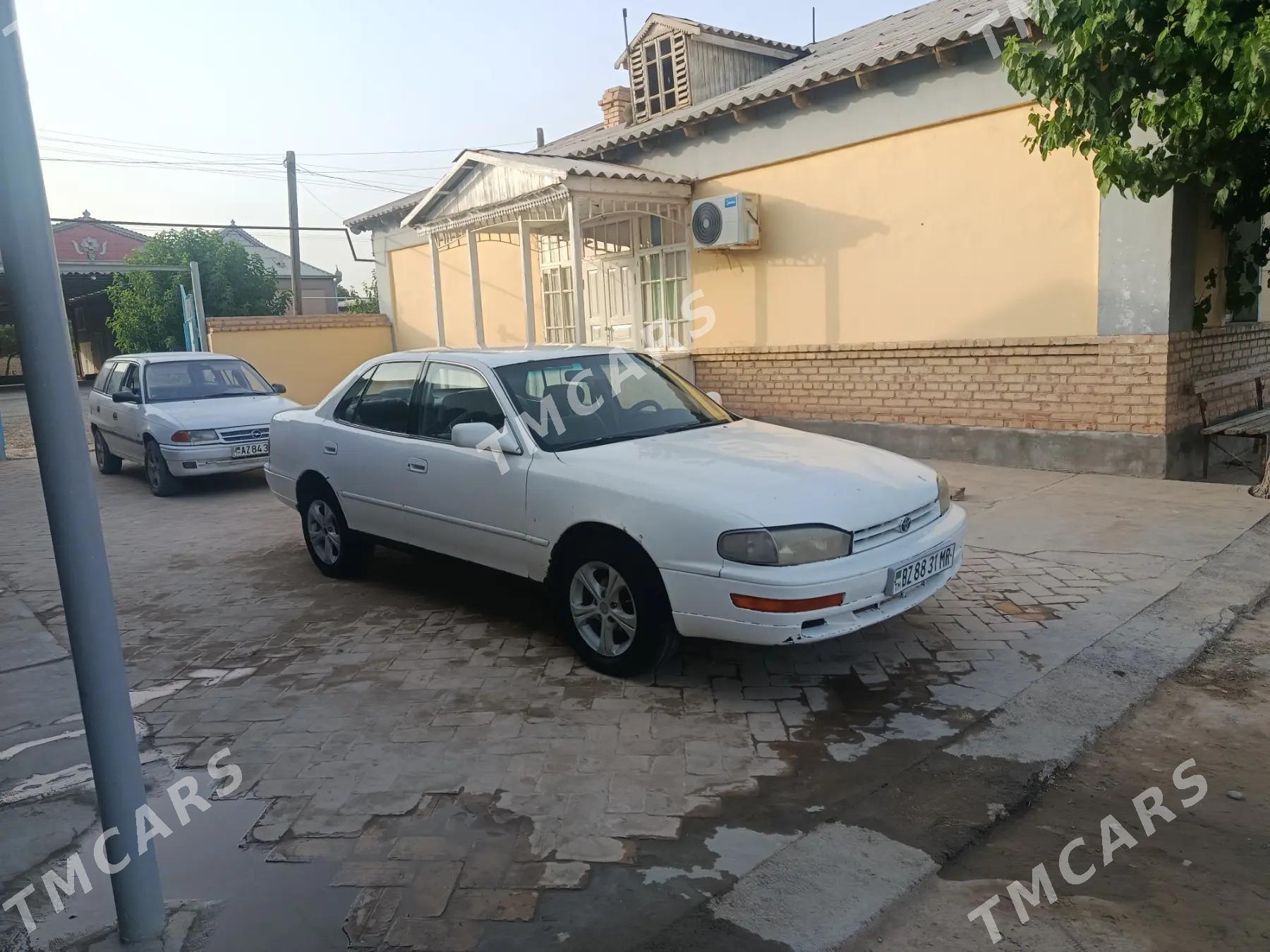 Toyota Camry 1993 - 70 000 TMT - Türkmengala - img 3