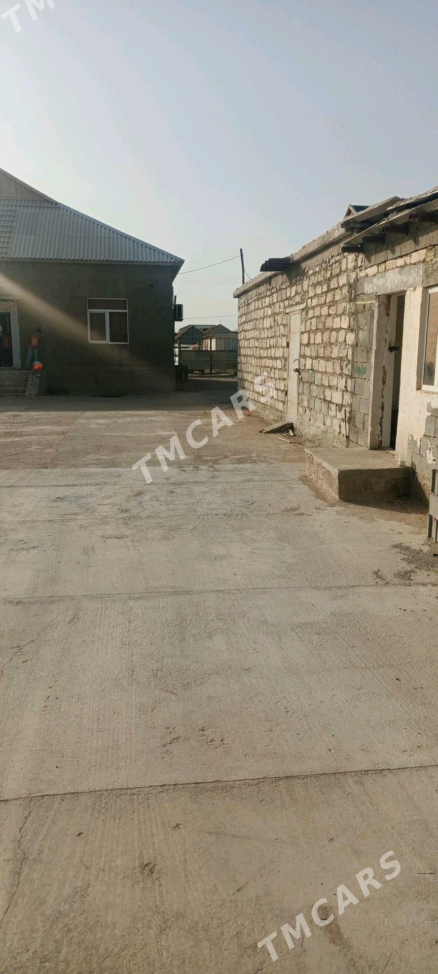  nebitci 4. - Balkanabat - img 2