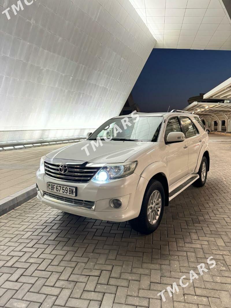 Toyota Fortuner 2013 - 300 000 TMT - Türkmenbaşy - img 3