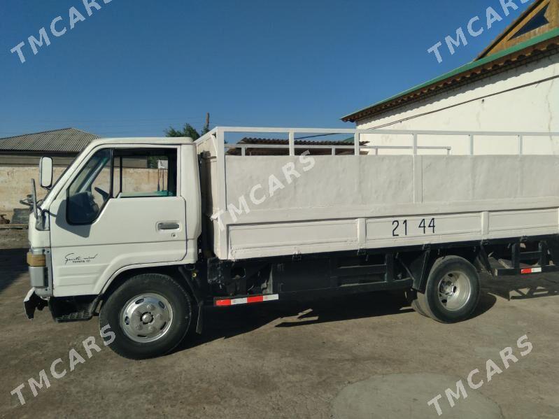 Toyota Dyna 1996 - 95 000 TMT - Daşoguz - img 3