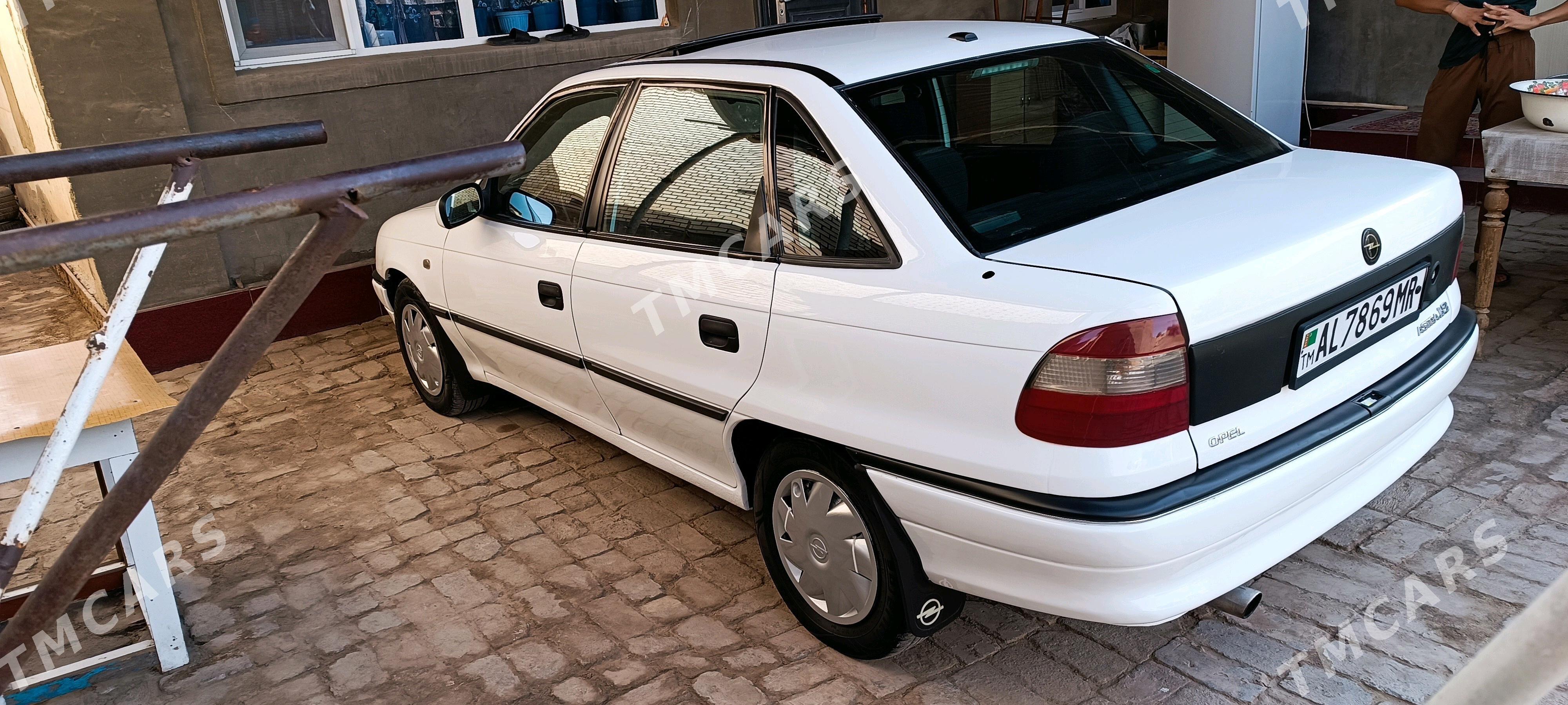 Opel Astra 1993 - 40 000 TMT - Mary - img 3