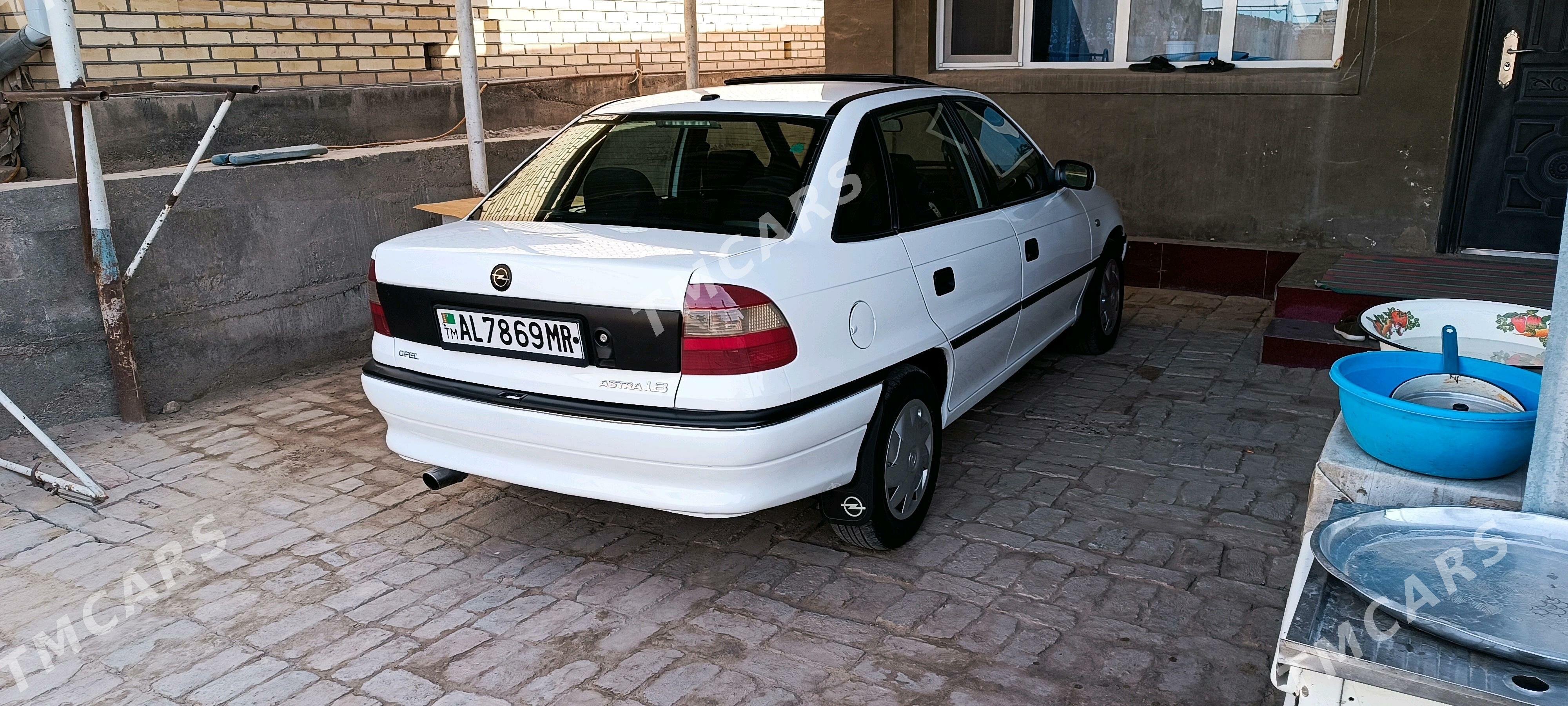 Opel Astra 1993 - 40 000 TMT - Mary - img 4