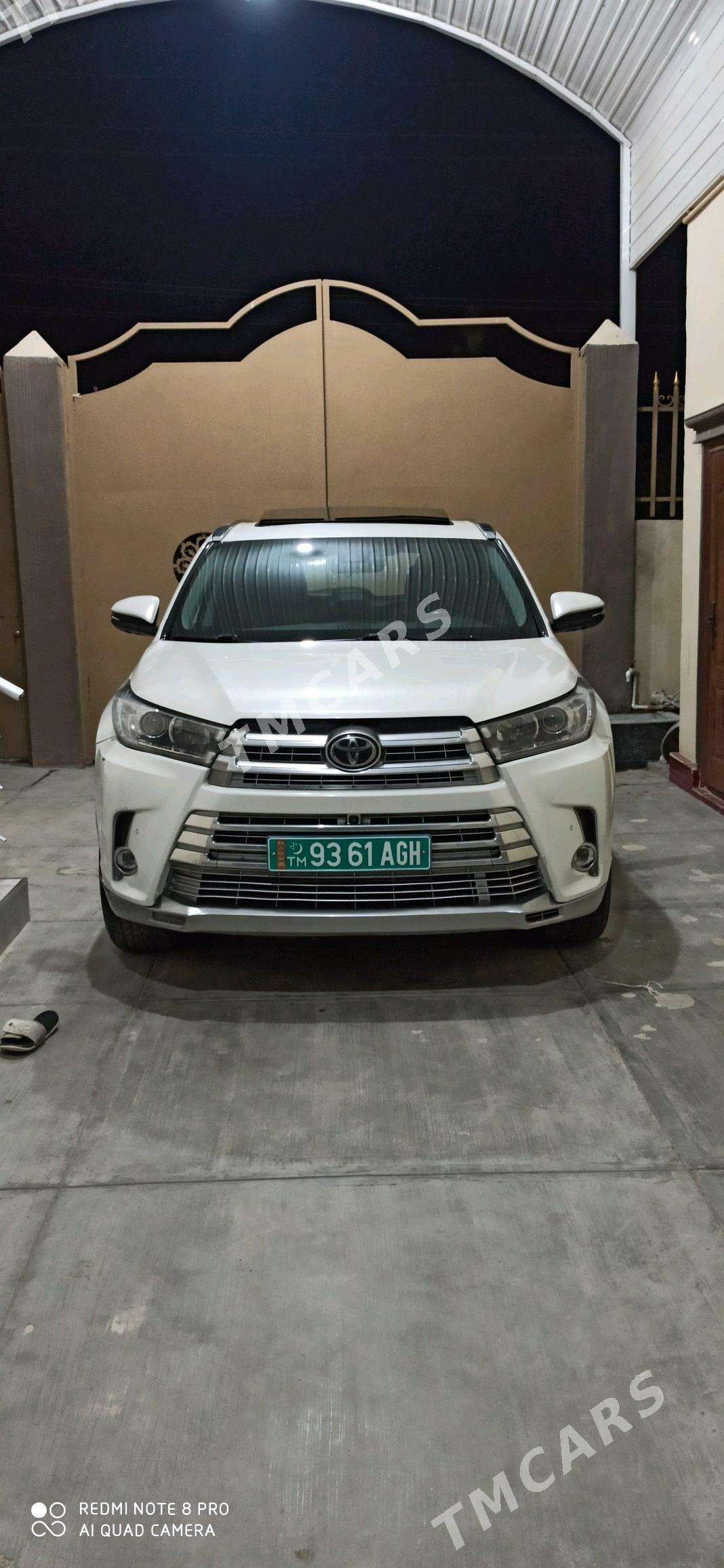 Toyota Highlander 2019 - 540 000 TMT - Çoganly - img 1