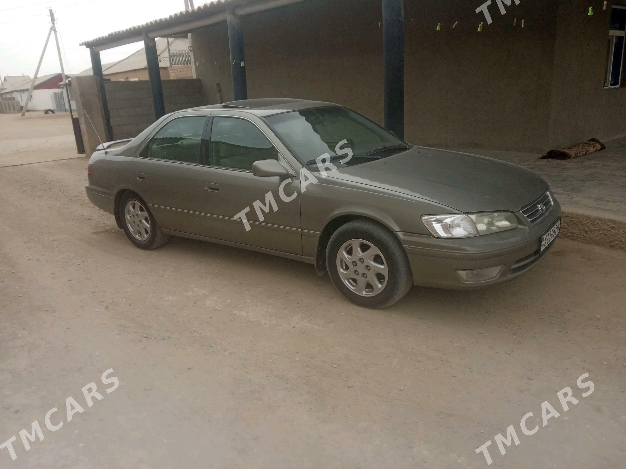 Toyota Camry 1997 - 115 000 TMT - Гумдаг - img 1