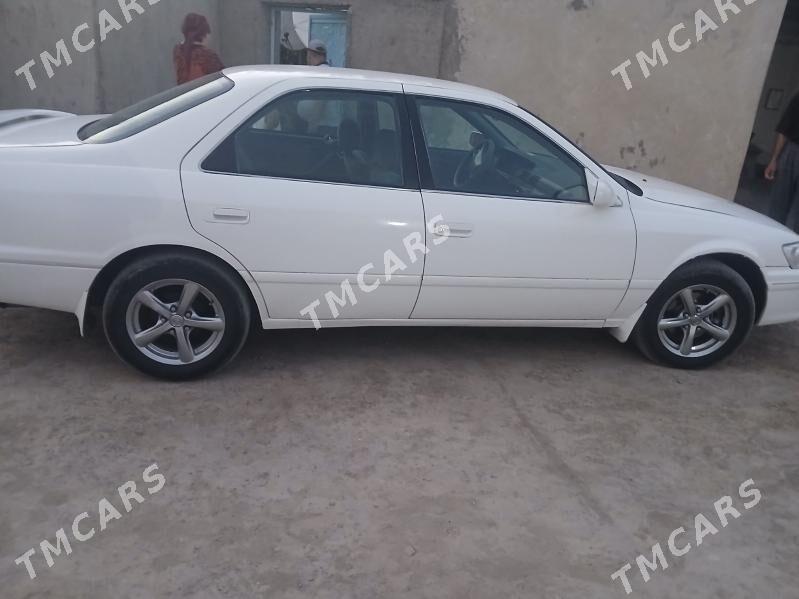 Toyota Camry 2000 - 130 000 TMT - Akdepe - img 3